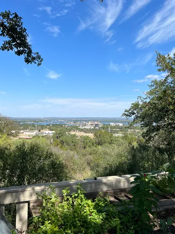 $185,000 | 300 Poker Chip, Unit 11, Horseshoe Bay, TX 78657