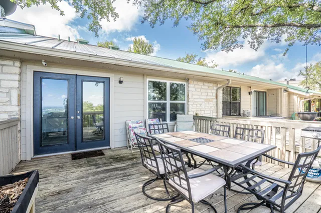 $185,000 | 300 Poker Chip, Unit 11, Horseshoe Bay, TX 78657