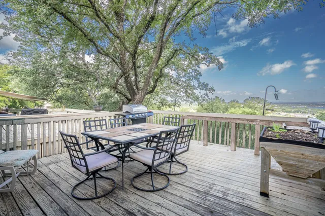 $185,000 | 300 Poker Chip, Unit 11, Horseshoe Bay, TX 78657