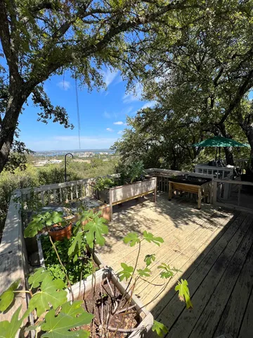 $185,000 | 300 Poker Chip, Unit 11, Horseshoe Bay, TX 78657