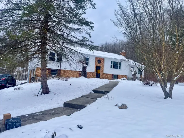 $549,000 | 17 Dunthorne Drive, Bloomingburg, NY 12721