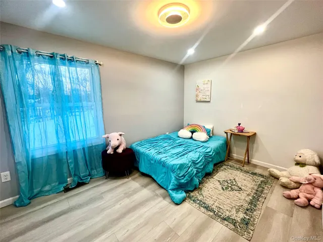 $549,000 | 17 Dunthorne Drive, Bloomingburg, NY 12721