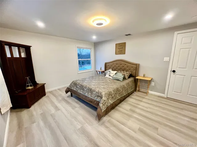 $549,000 | 17 Dunthorne Drive, Bloomingburg, NY 12721