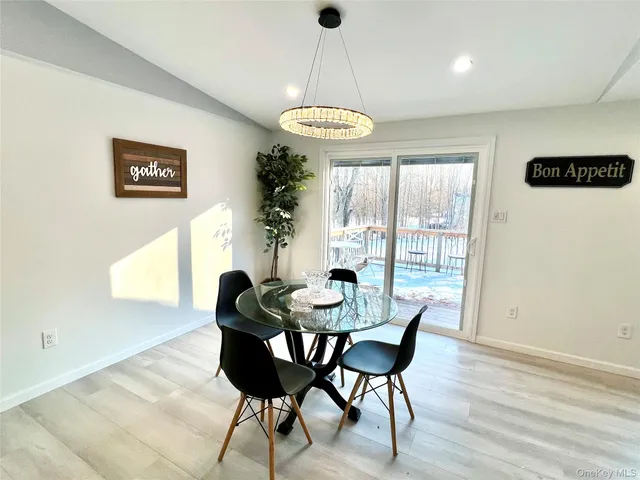 $549,000 | 17 Dunthorne Drive, Bloomingburg, NY 12721