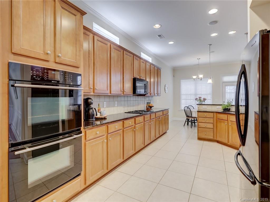 875 Treasure Court Fort Mill, SC 29708 - Photo 12 of 40 Gallery Image 12
