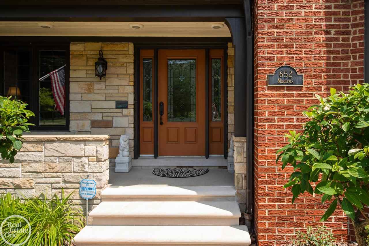 652 Middlesex Road Grosse Pointe Park, MI 48230 - Photo 3 of 75