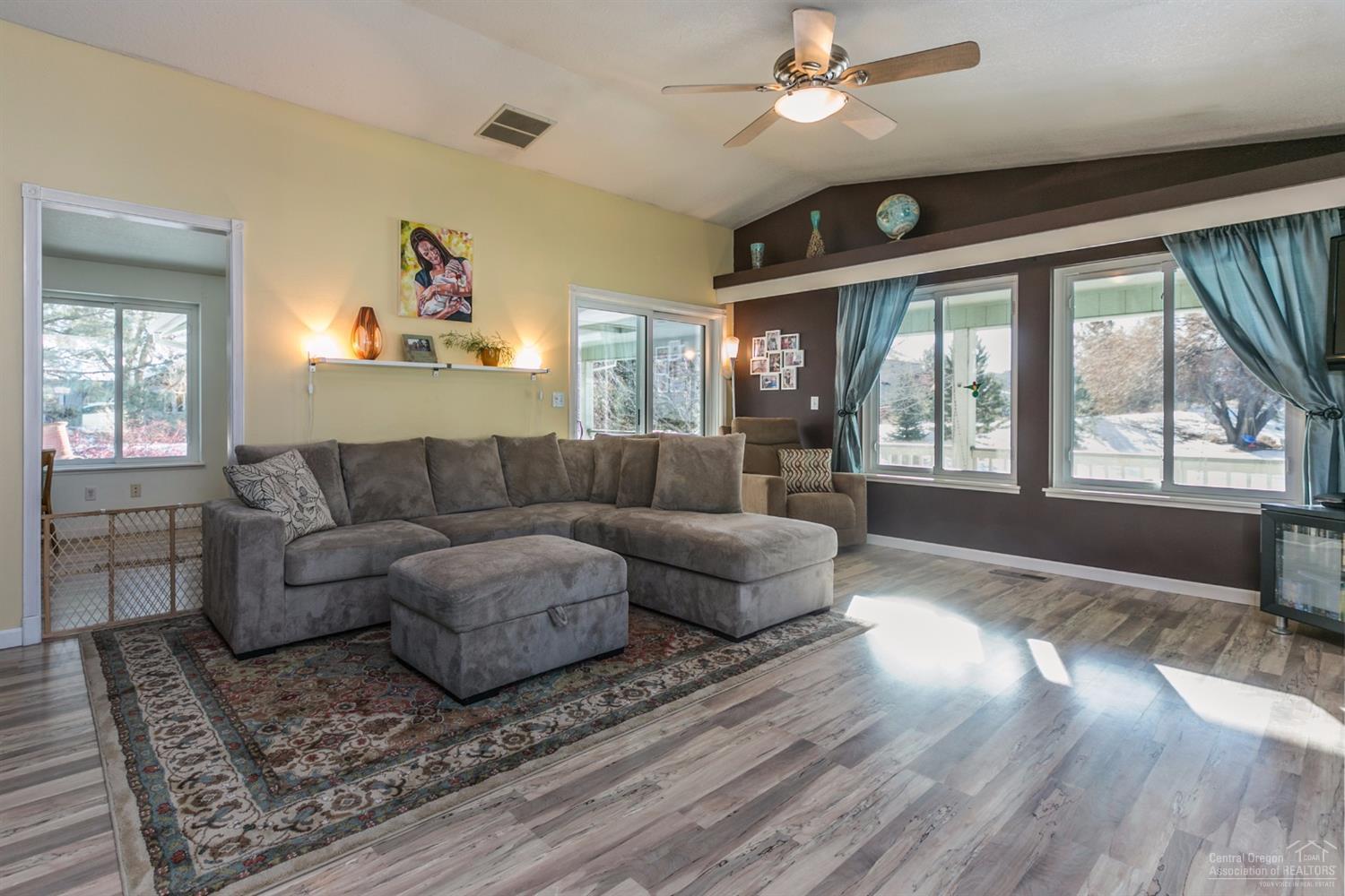 63490 Vogt Road Bend, OR 97701 - Photo 4 of 23 Additional Photo