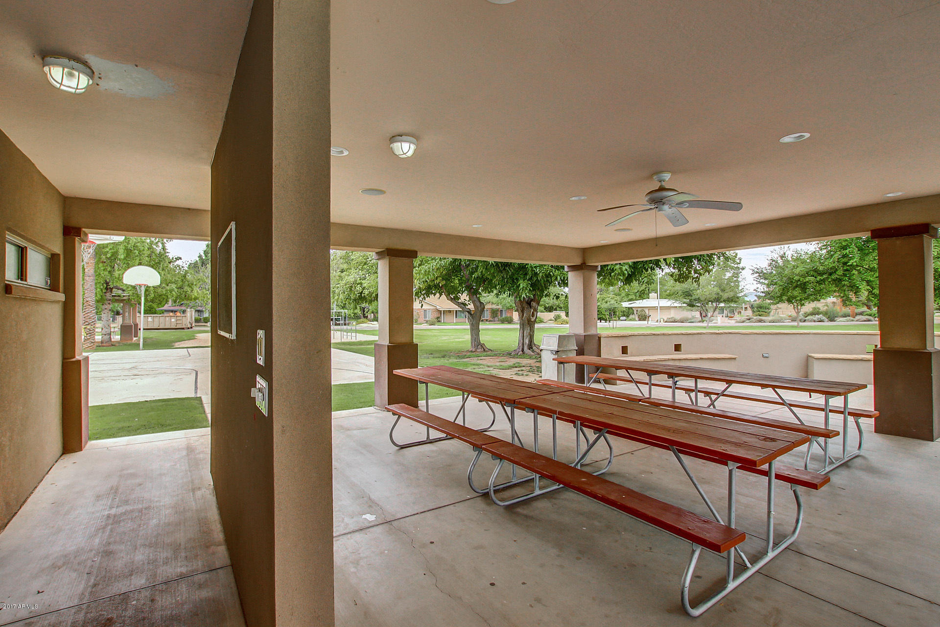 1068 East El Freda Road Tempe, AZ 85284 - Photo 58 of 124 0120-El Freda (71)