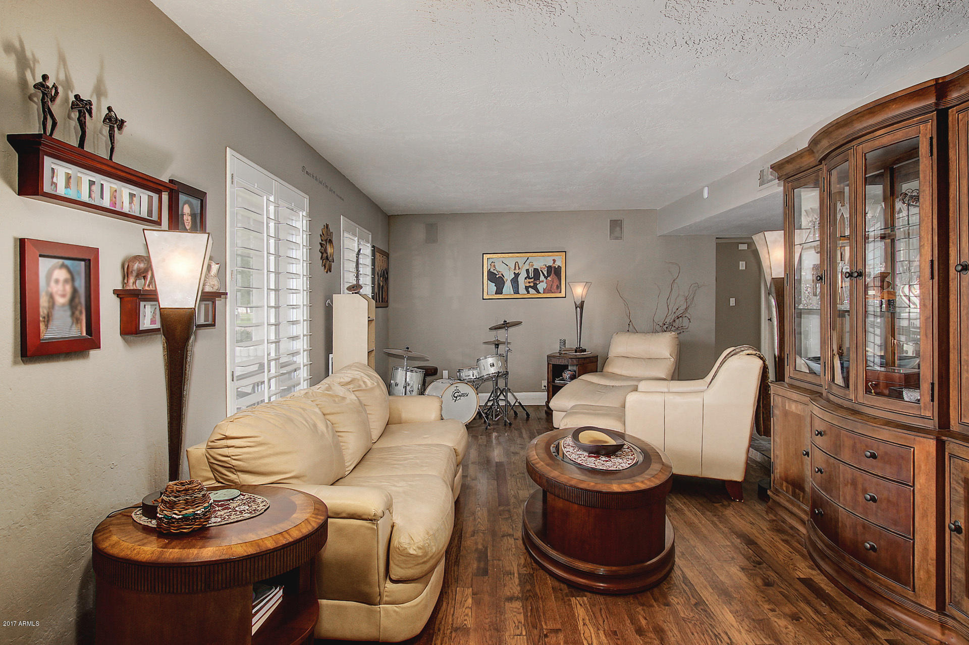 1068 East El Freda Road Tempe, AZ 85284 - Photo 6 of 124 0060-El Freda (10)