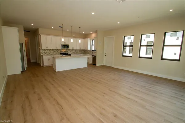 $2,495 | 5826 Jasper Way, Unit 101, Naples, FL 34112