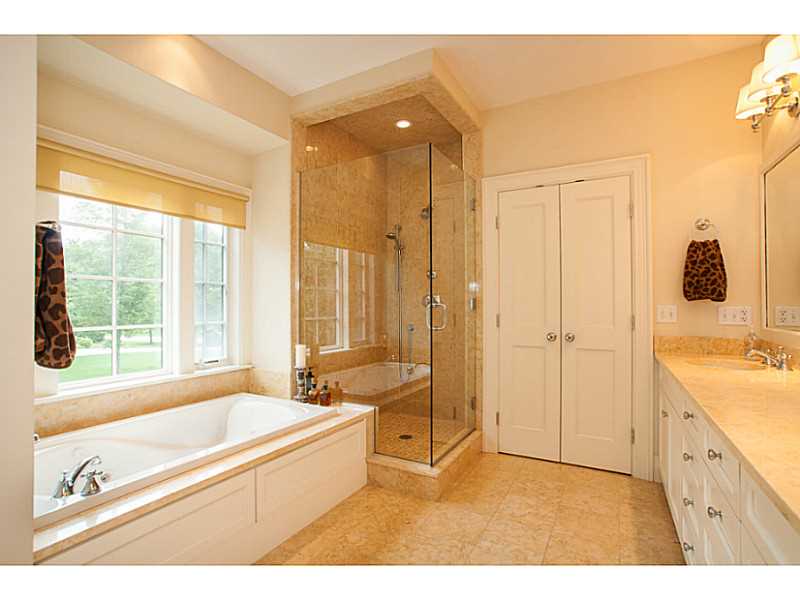 66 Great Road East Greenwich, RI 02818 - Photo 14 of 24 Master Bath/Spa.