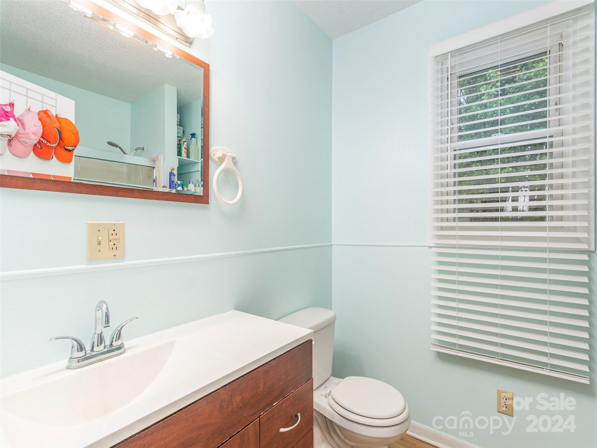 341 Dale Road Spruce Pine, NC 28777 - Photo 10 of 18 Gallery Image 10