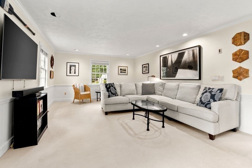 35 Haven Road Wellesley, MA 02481 - Photo 13 of 29 Gallery Image 13