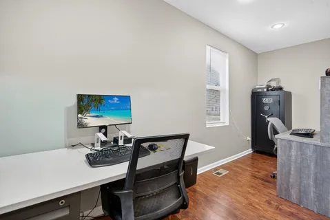 162 Park Street, Hampshire, IL 60140