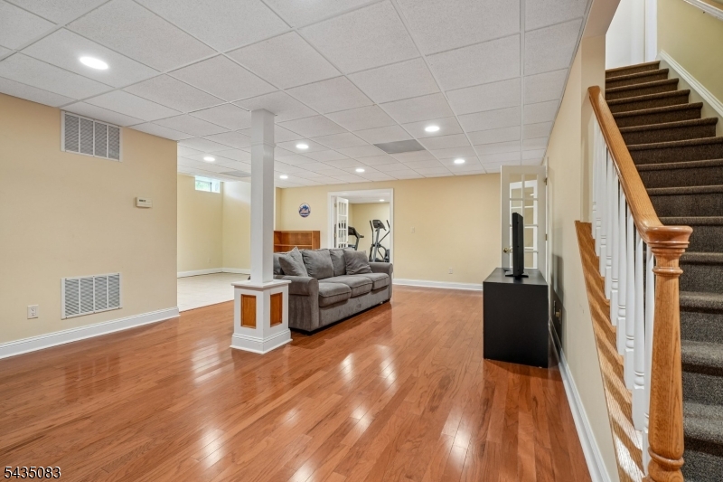 63 Emily Road Bernards, NJ 07931 - Photo 33 of 40