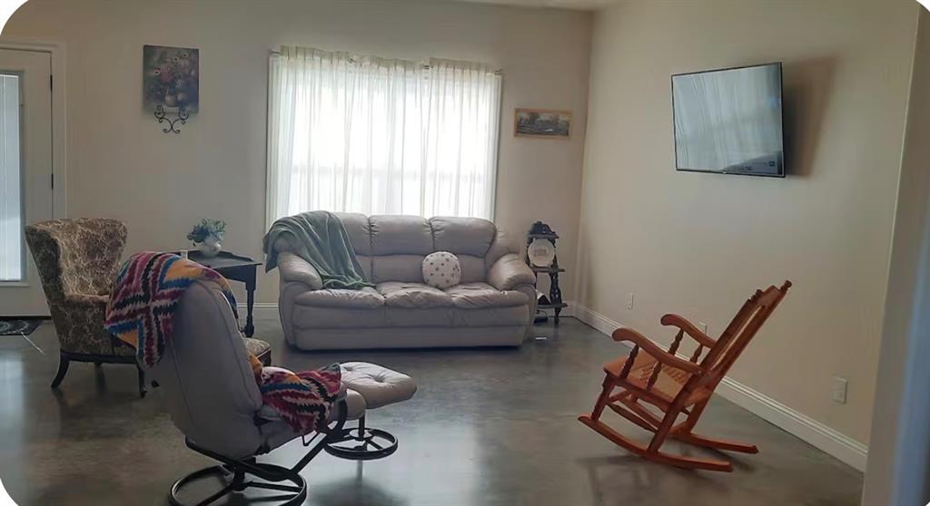 7565 Fm 3116 Anson, TX 79501 - Photo 3 of 15 Living room