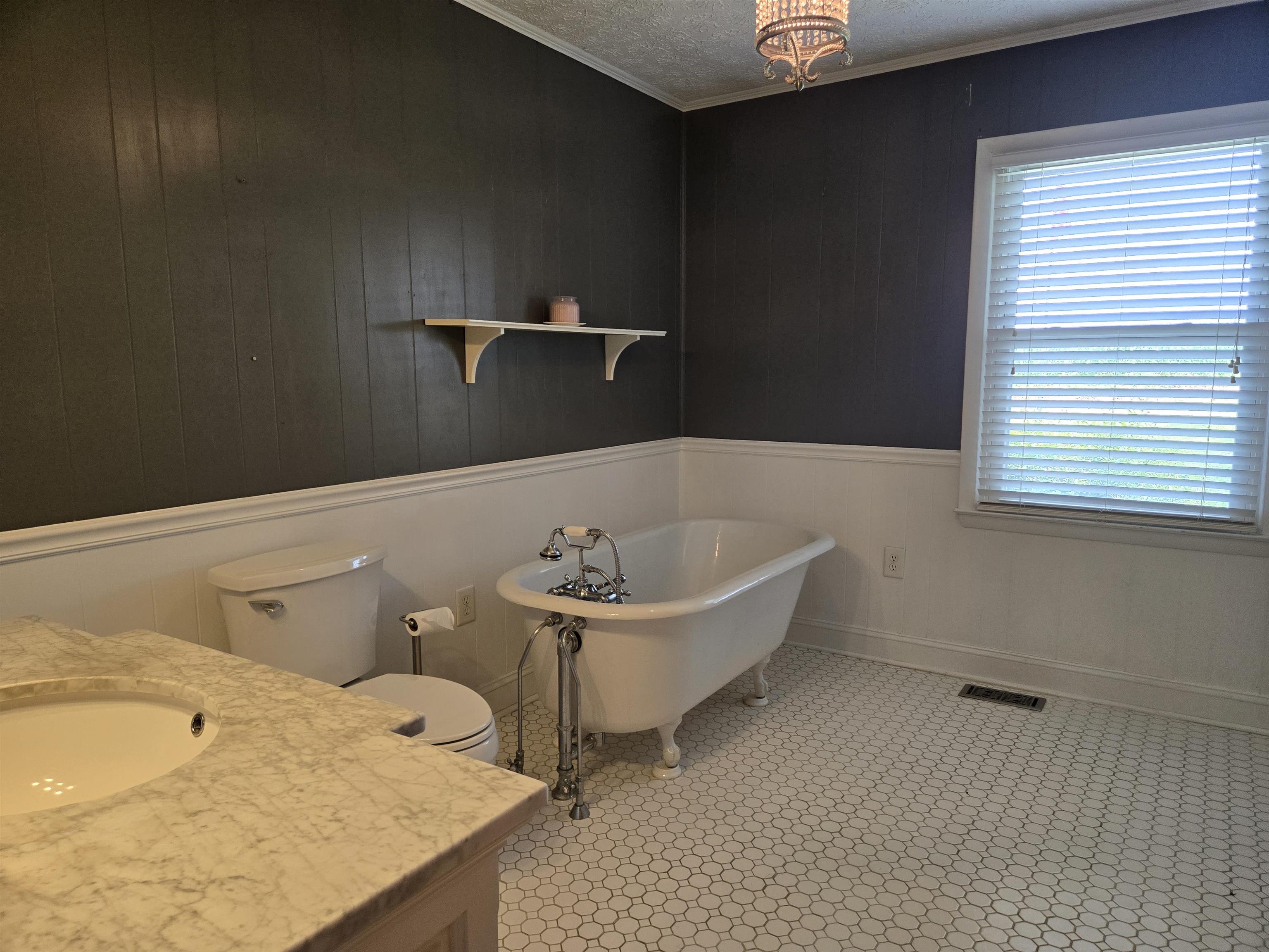 604 Oak Leaf Road Luray, VA 22835 - Photo 17 of 34 Gallery Image 17