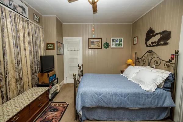 $2,100,000 | 30444 E Highway, Farmington, CA 95230