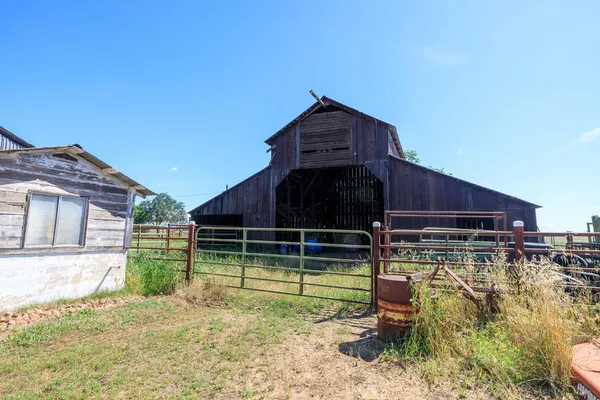 $2,100,000 | 30444 E Highway, Farmington, CA 95230