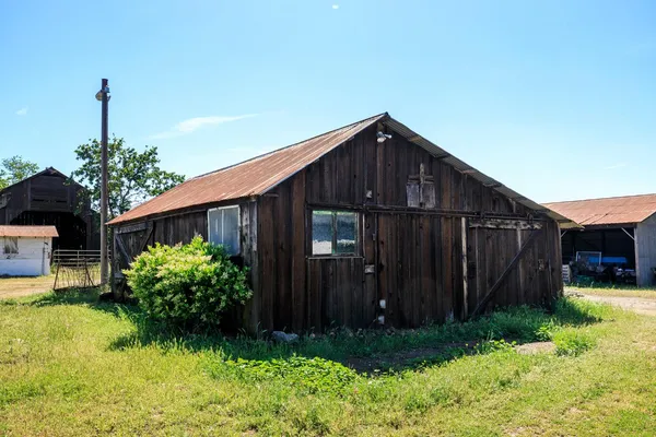 $2,100,000 | 30444 E Highway, Farmington, CA 95230