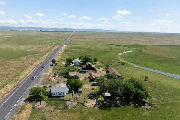 $2,100,000 | 30444 E Highway, Farmington, CA 95230