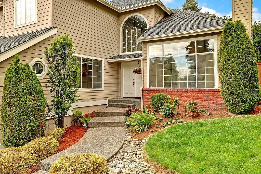 10116 Northeast 155th Street Bothell, WA 98011 - Photo 2 of 17 Gallery Image 2