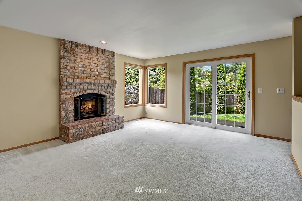 10116 Northeast 155th Street Bothell, WA 98011 - Photo 9 of 17 Gallery Image 9