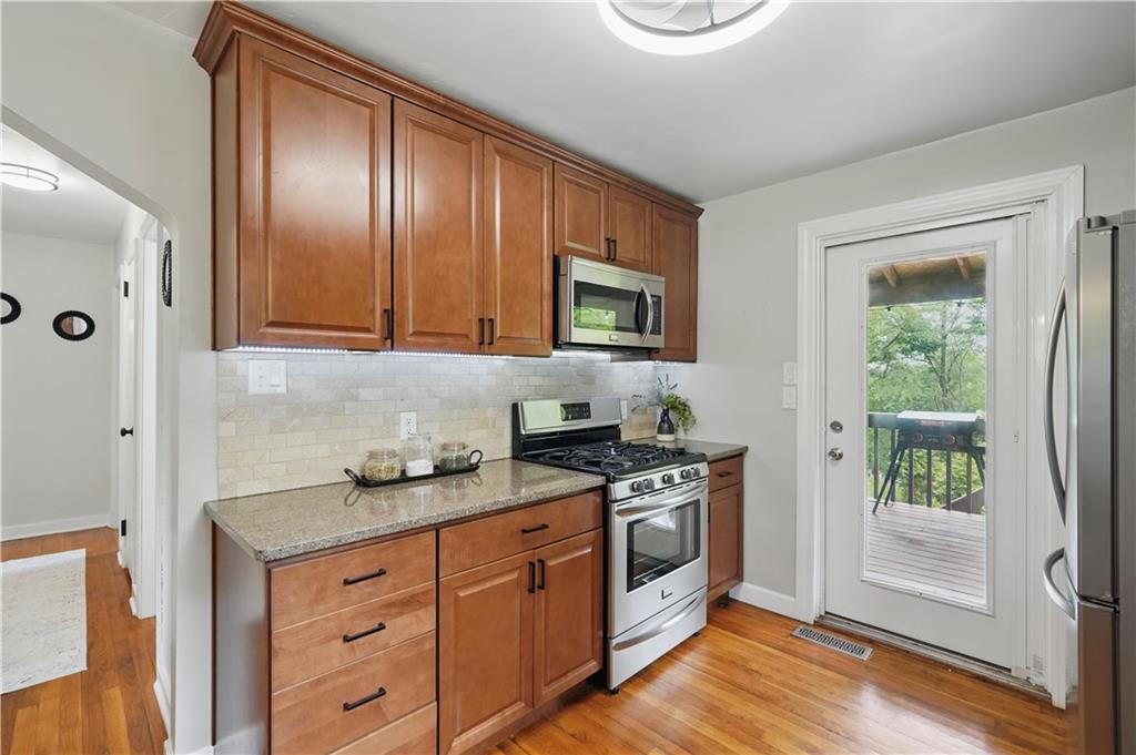9440 Peebles Road Allison Park, PA 15101 - Photo 7 of 43