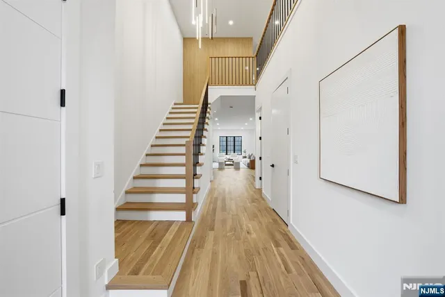 $1,790,000 | 6 Cedar Court, Demarest, NJ 07627