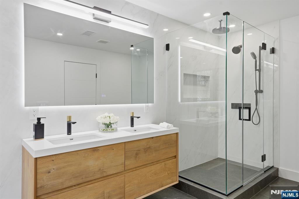 6 Cedar Court Demarest, NJ 07627 - Photo 39 of 50