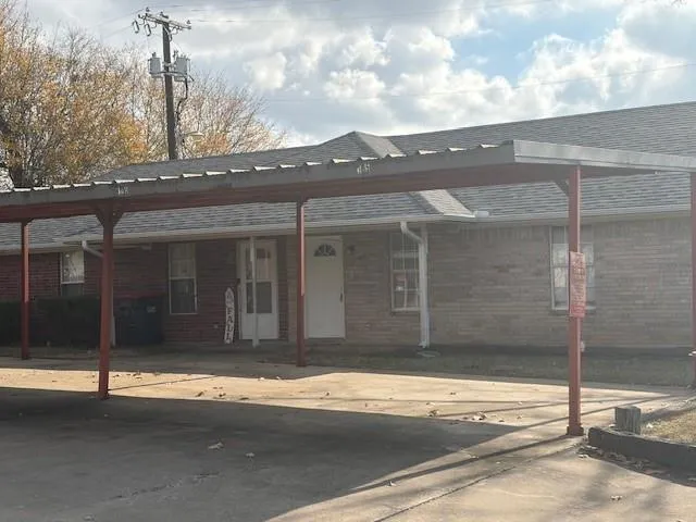 $1,000 | 125-165 12th Street Southeast, Paris, TX 75460