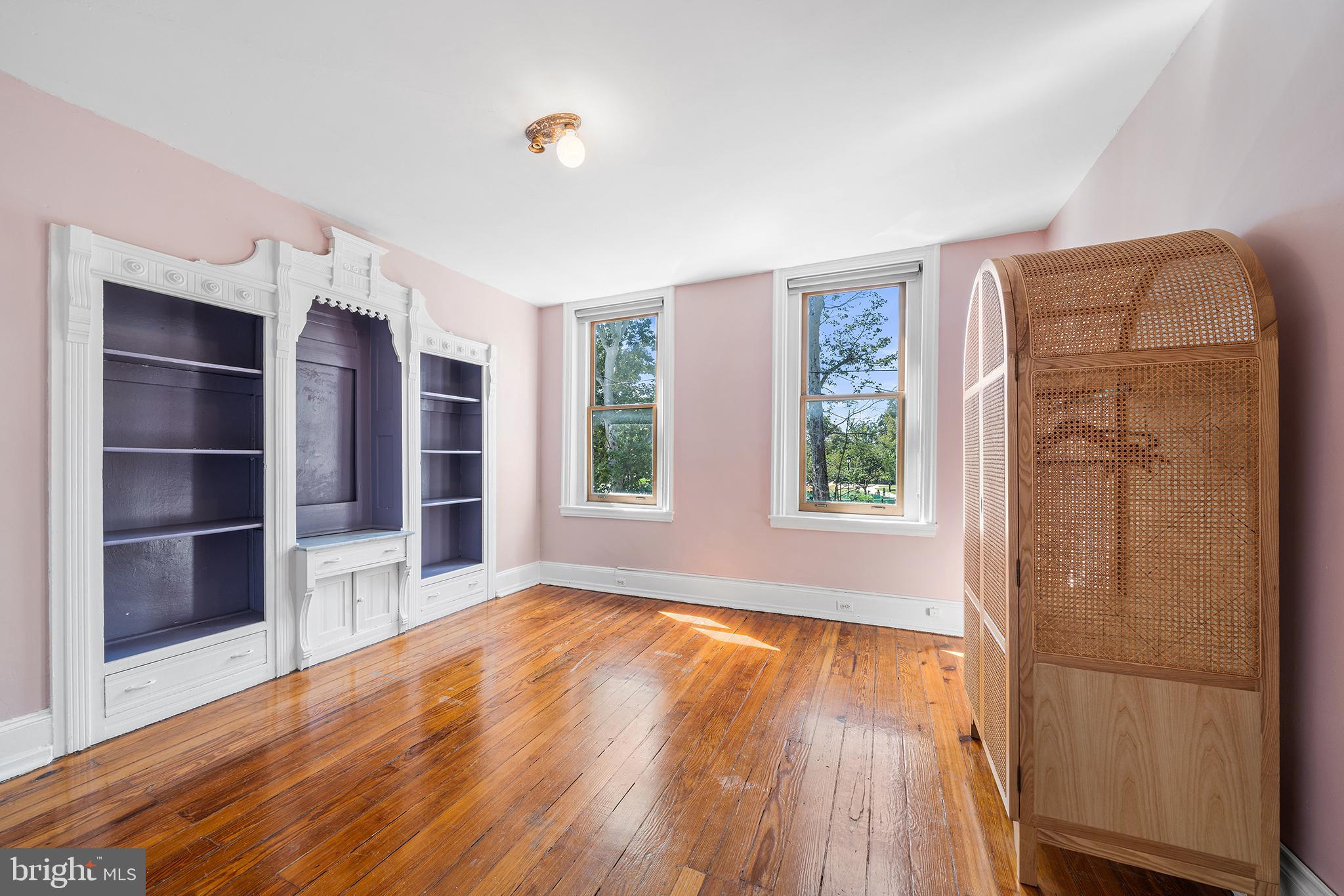 329 Tasker Street Philadelphia, PA 19148 - Photo 23 of 33 3rd Bedroom