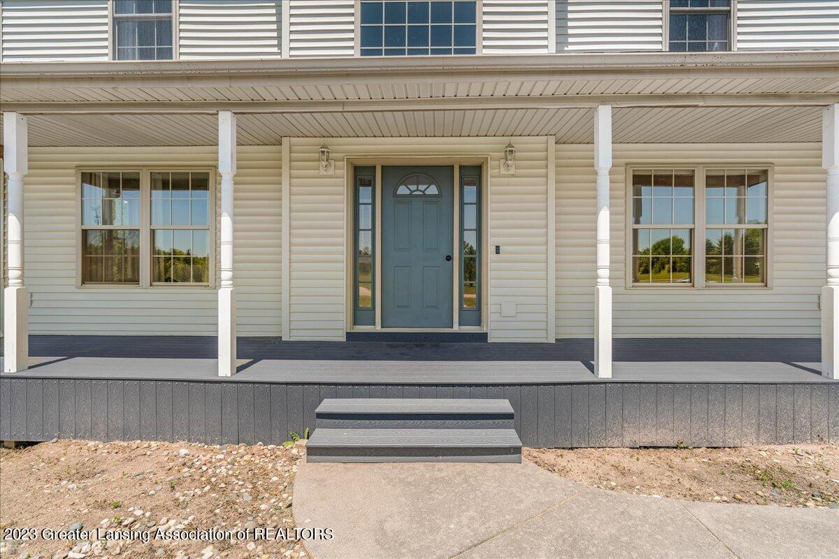 65 Three Oaks Road Okemos, MI 48864 - Photo 9 of 61 08-Media Jett-53