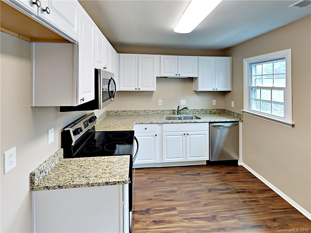 8341 Knights Bridge Road Charlotte, NC 28210 - Photo 4 of 14 Gallery Image 4