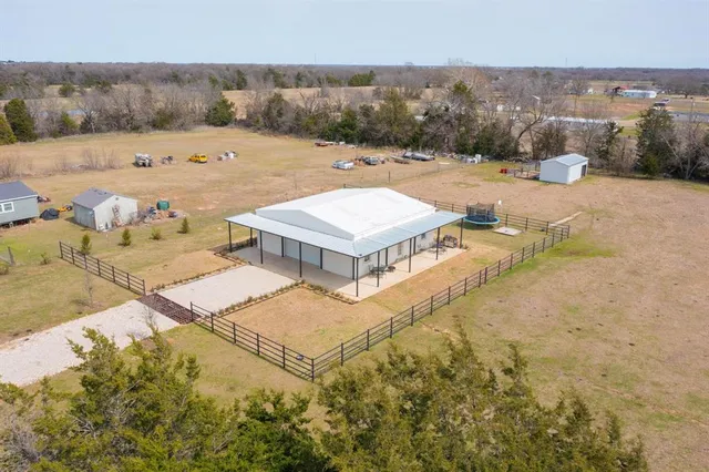 $529,000 | 17073 Farm To Market Road 2613, Kemp, TX 75143