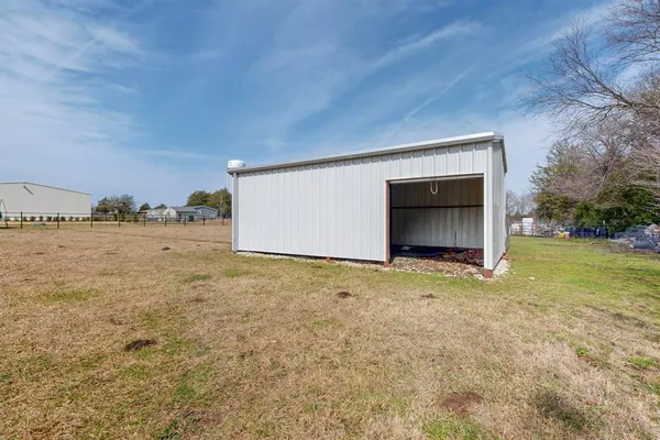 $529,000 | 17073 Farm To Market Road 2613, Kemp, TX 75143
