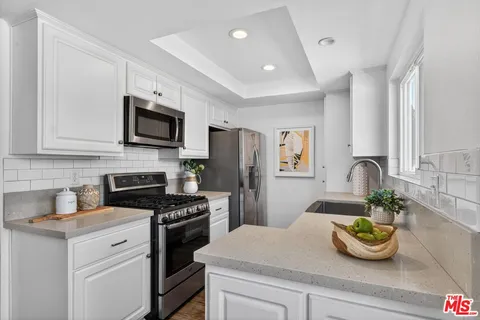 $899,000 | 2120 Dufour Avenue, Unit 16, Redondo Beach, CA 90278