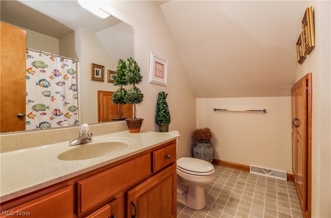 6174 Root Road Conneaut, OH 44030 - Photo 10 of 15