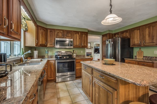 80 Bow Ridge Road Lynn, MA 01904 - Photo 11 of 30