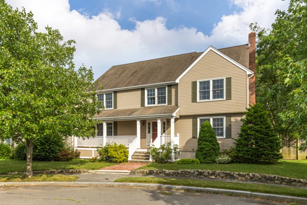 80 Bow Ridge Road Lynn, MA 01904 - Photo 3 of 30