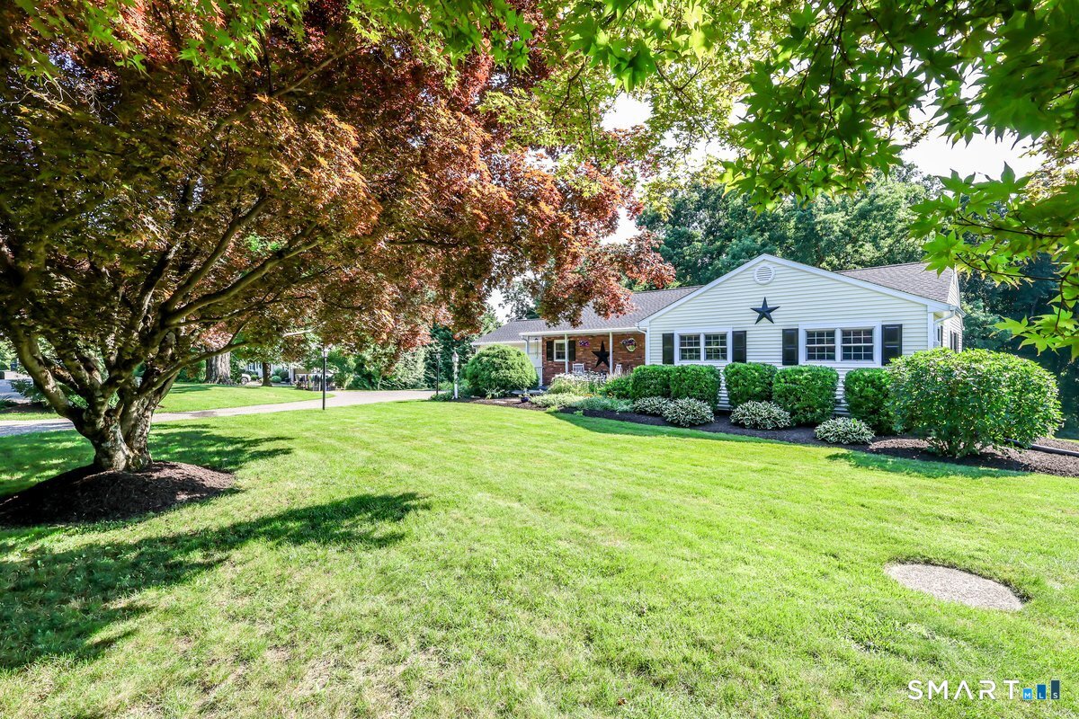 41 High Ridge Road Brookfield, CT 06804 - Photo 4 of 39
