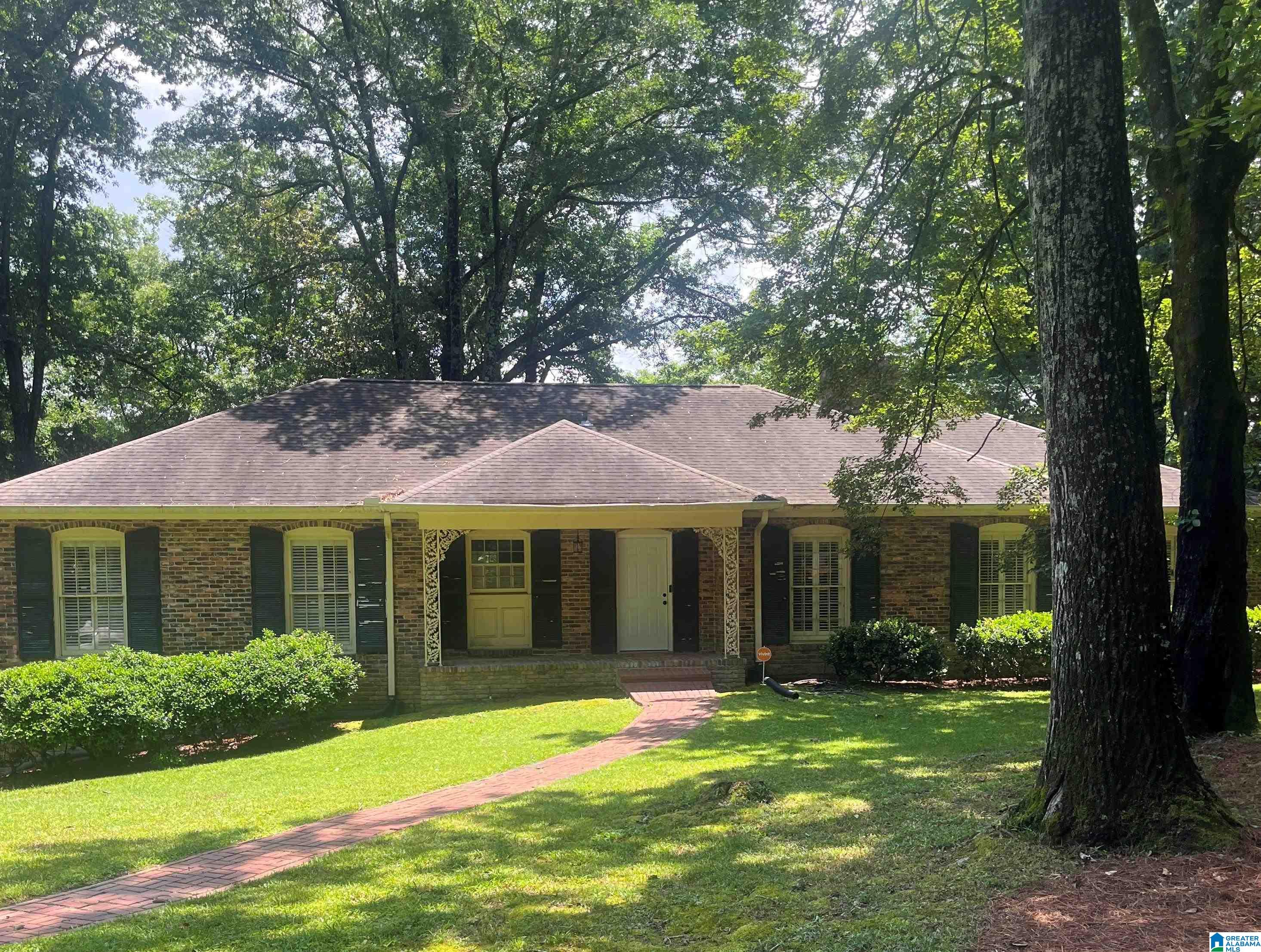 3431 East Briarcliff Road Birmingham, AL 35223 - Photo 1 of 37