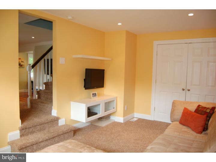 38 Wayfield Road Springfield, PA 19064 - Photo 12 of 25 Family Room