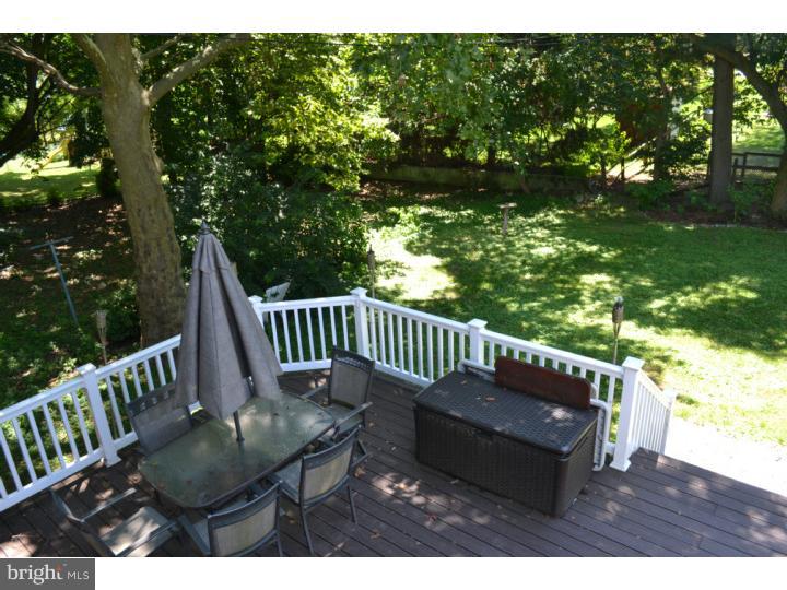 38 Wayfield Road Springfield, PA 19064 - Photo 24 of 25 Deck