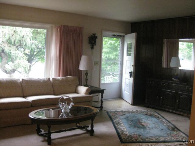 4607 Gary Road Orefield, PA 18069 - Photo 3 of 30 Gallery Image 3