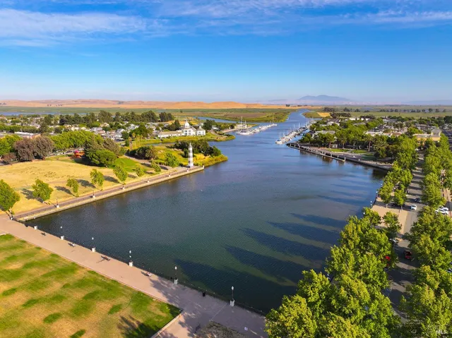 $505,000 | 906 Trumpeter Court, Suisun City, CA 94585