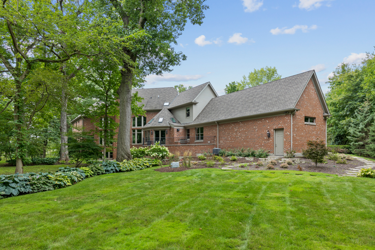 2-s291 Nelson Lake Road Batavia, IL 60510 - Photo 49 of 57 a front view of house with yard and green space