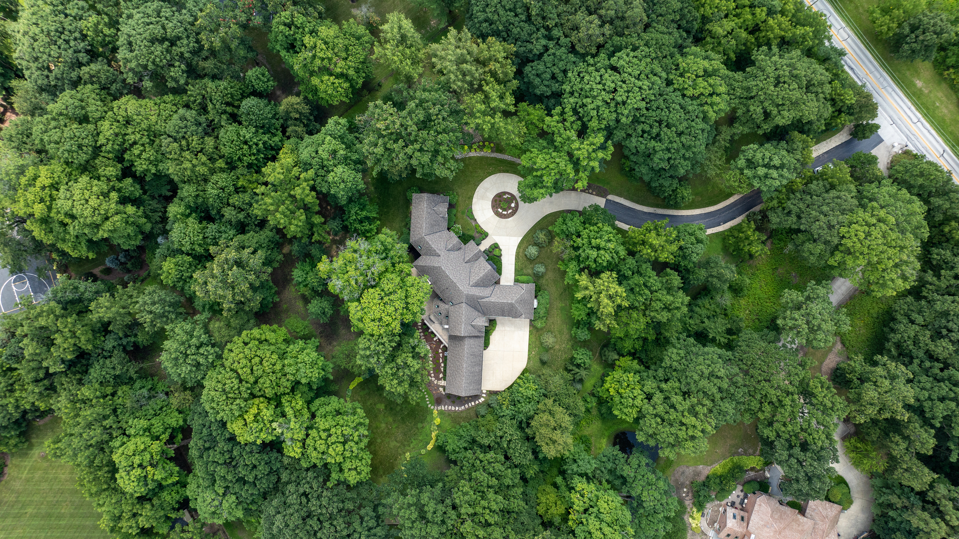 2-s291 Nelson Lake Road Batavia, IL 60510 - Photo 51 of 57 an aerial view of a house with a garden