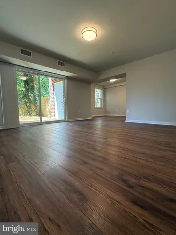 $179,900 | 828 Quince Orchard Boulevard, Unit P2, Gaithersburg, MD 20878