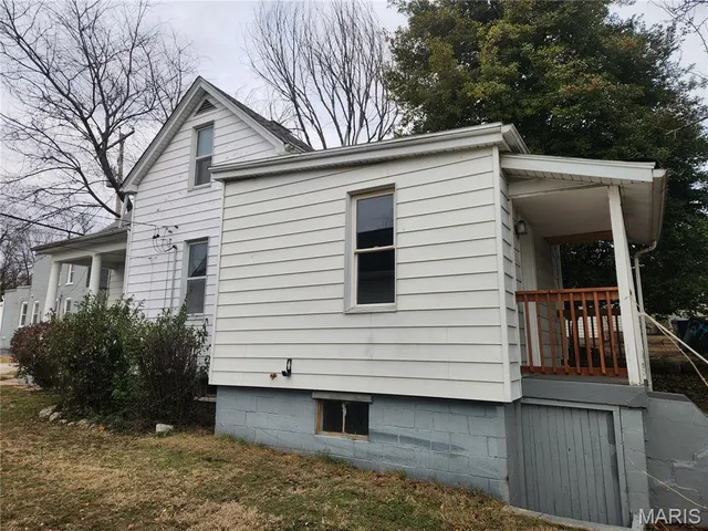 $139,900 | 28 South 14th Street, Belleville, IL 62220